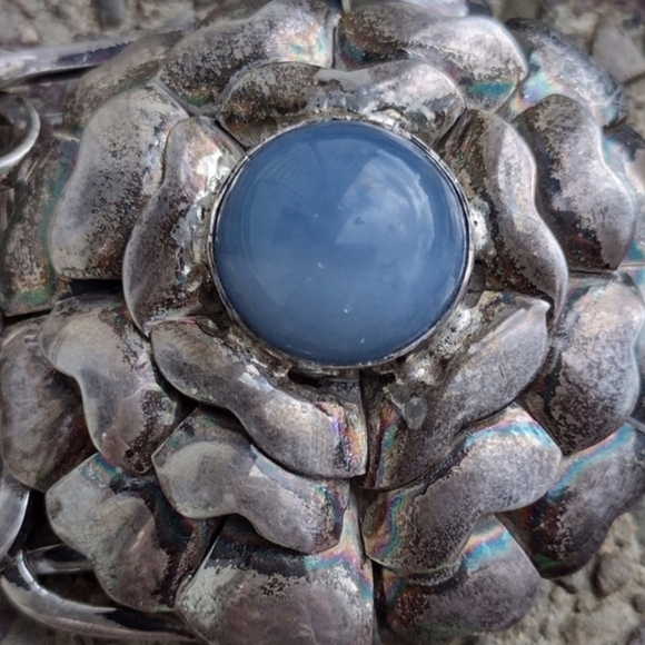 Designer Pat Areias Sterling Silver and Blue Stone Floral Belt Buckle Flower - Picture 4 of 6